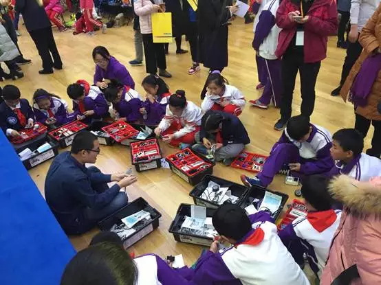 北京上地首屆青少年科技節|創新成長孵化夢想，童程童美老師受邀現場助力！