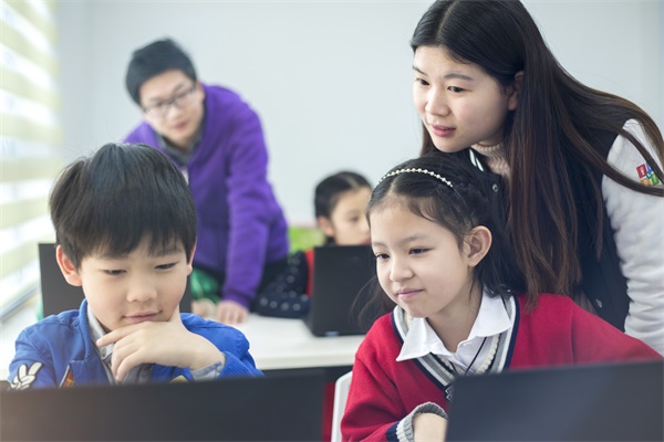 人社部發(fā)布新的職業(yè)，孩子未來的機(jī)會(huì)你掌握了嗎？
