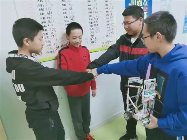 2019 RoboRAVE國際教育機器人大會亞洲分會童程童美專場即將拉開帷幕！