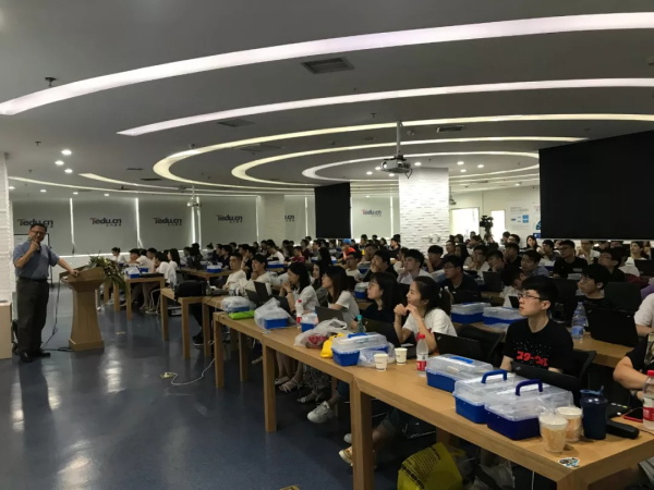 2019第二季全國青少年機(jī)器人等級(jí)考試收官，童程童美學(xué)員通過率高達(dá)85%！
